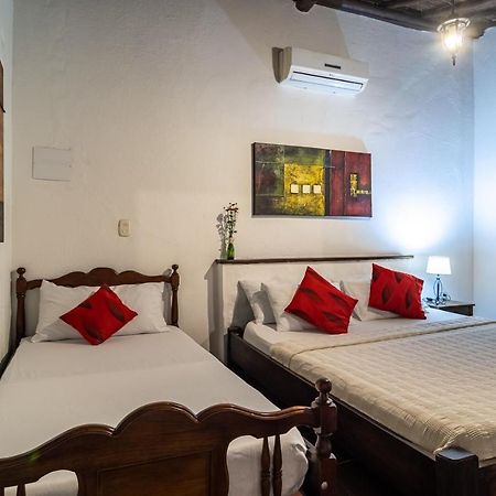 Giron Chill Out Hotel Boutique ภายนอก รูปภาพ